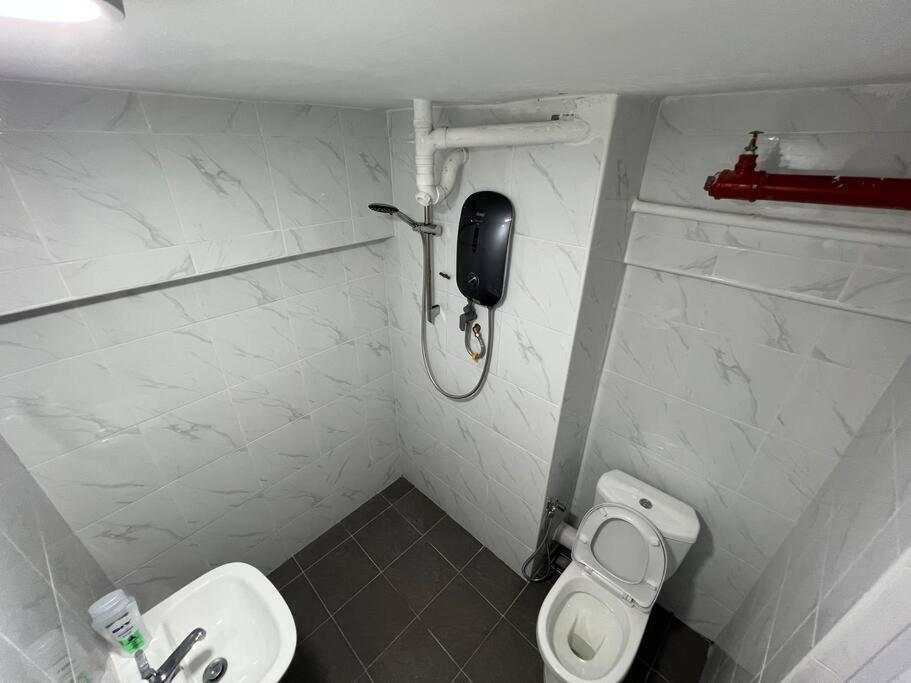 New 6Pax Soho Near Usm & Spice Arena & Airport Apartment Bayan Lepas Bagian luar foto